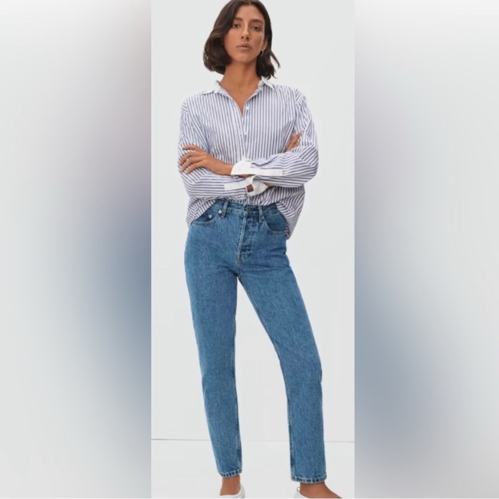 Everlane The 90's Cheeky Button Fly Crop Jean-size 26-In Good Preloved condition